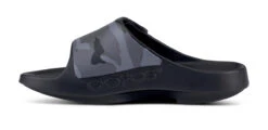 OOfos Men's OOahh Sport Flex Sandal - Black Camo -OOfos 1550BLKCAMO shot4 5bc044af 27ed 4ccd bc3b b084a89cf9ec