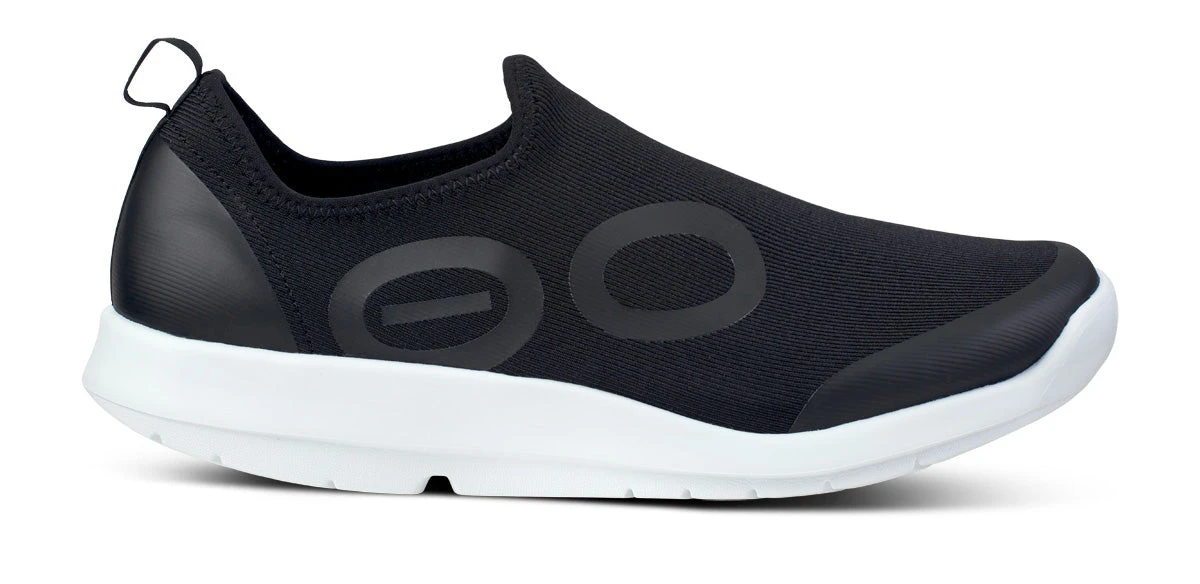 OOfos Men's OOmg Sport Low Shoe - White Black 4 OOfos Men's OOmg Sport Low Shoe - White Black - Image 2