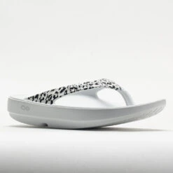 OOFOS OOlala Limited Women's White/Black Leopard -OOfos 570571 5