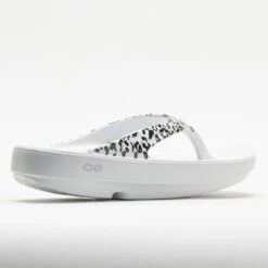 OOFOS OOlala Limited Women's White/Black Leopard -OOfos 570571 6