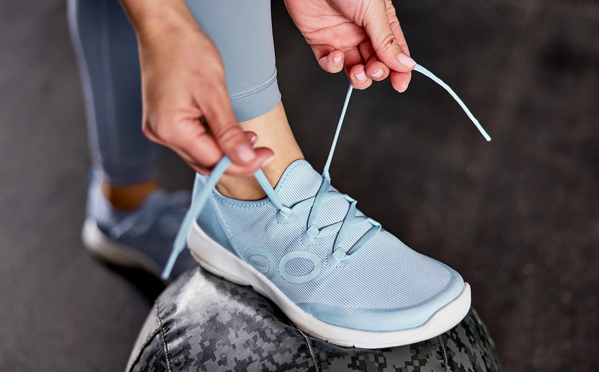 OOfos Women's OOmg Sport LS Low Shoe - Carolina Blue 5 OOfos Women's OOmg Sport LS Low Shoe - Carolina Blue - Image 3