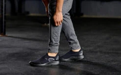 OOfos Men's OOmg Sport Low Shoe - Black -OOfos MicrosoftTeams image 130