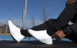 OOfos Men's OOmg Sport Low Shoe - White -OOfos OOmgSport White Mens1