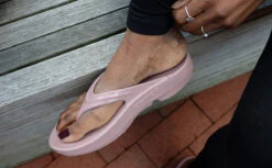 OOfos Women's OOlala Sandal - Stardust -OOfos stardust oolala1